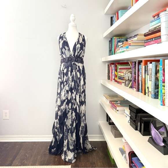 Teri Jon Dresses & Skirts - Teri Jon Richard Freeman Silk Elegant Navy and White Maxi Dress medium